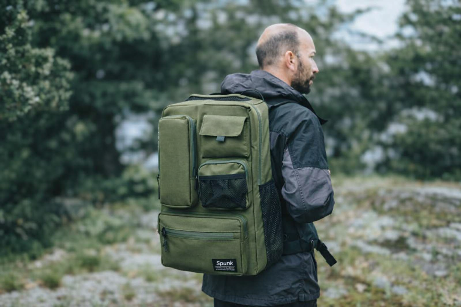 Çok Bölmeli Promosyon Sırt Çantaları ile Markanızı Güçlendirin